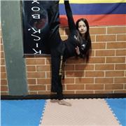 PROFESORA DE ARTES MARCIALES KICK BOXING CON EXPERIENCIA DE 5 AÑOS CINTURON NEGRO DE LA ESCUELA LONG LU EN COLOMBIA